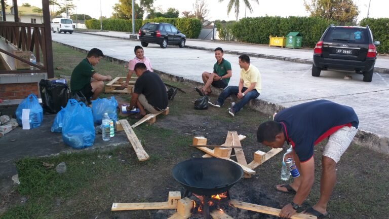 April 2016 - Messing in Brunei after Bn exercise in Kenya